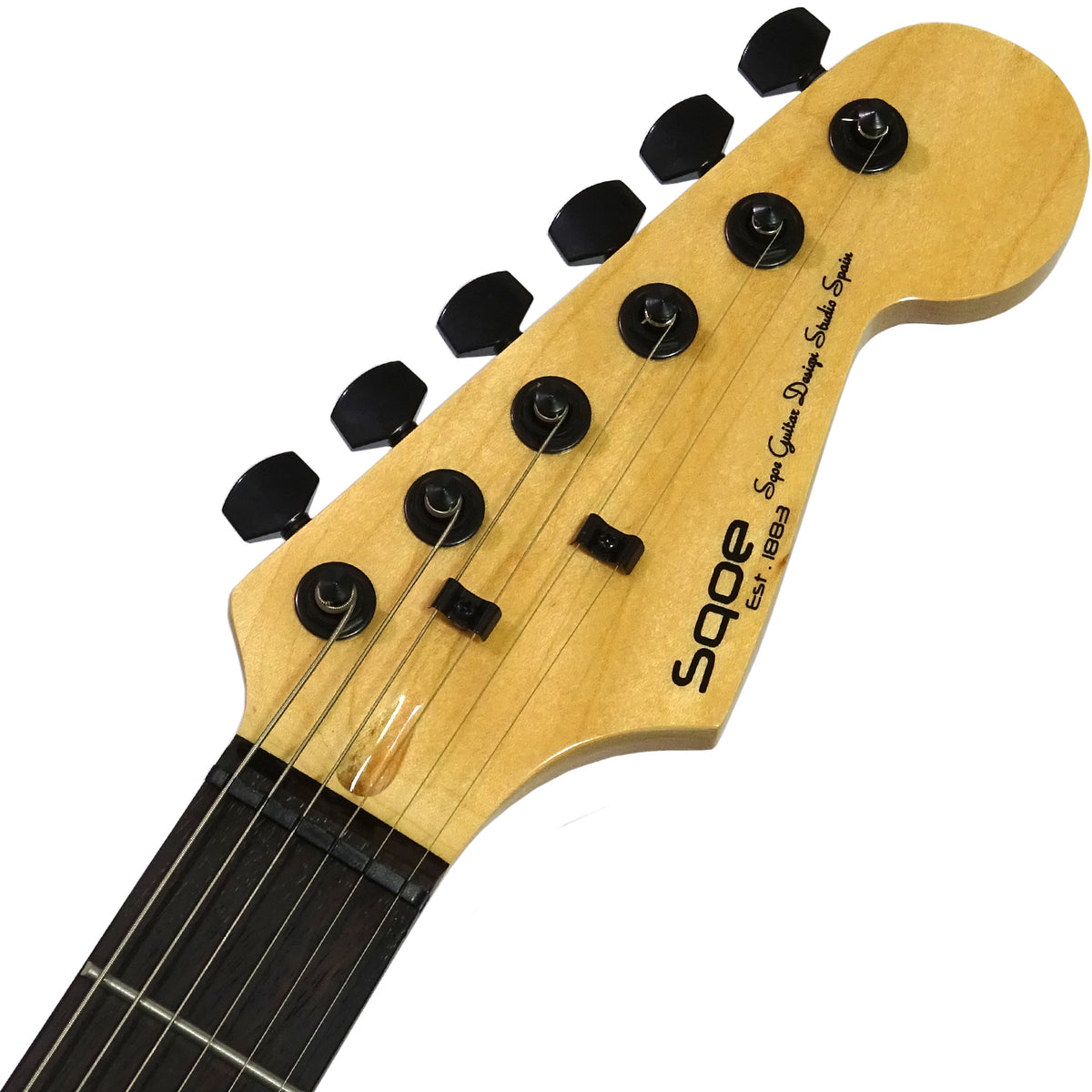 Sqoe guitar shop made in