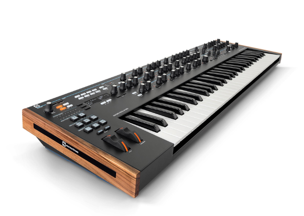 Novation Summit｜多聲部合成器