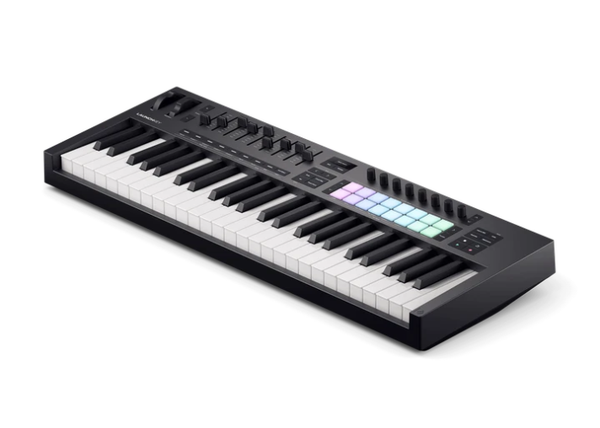 Novation Launchkey 49 Mk4｜半配重 piano-style 49鍵MIDI控制鍵盤